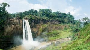 Kamerun temperatur, klima og vær gjennom året