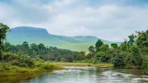 Kongo-Kinshasa temperatur, klima og vær gjennom året