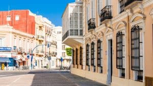 Melilla temperatur, klima og vær gjennom året