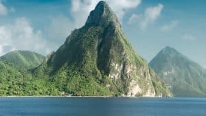Saint Lucia temperatur, klima og vær gjennom året