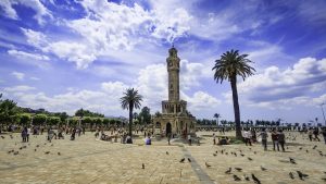 Izmir temperatur, klima og vær gjennom året