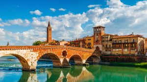 Været og temperatur i Verona i april 2026