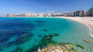 A Coruña temperatur, klima og vær gjennom året