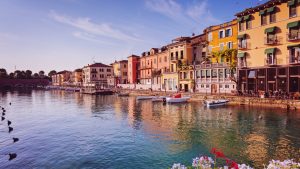 Peschiera del Garda temperatur, klima og vær gjennom året