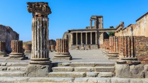 Pompei temperatur, klima og vær gjennom året