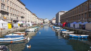 Været og temperatur i Trieste i april 2021