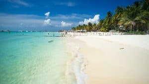 Været og temperatur i Isla Mujeres i juni 2025