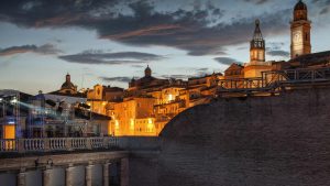 Macerata temperatur, klima og vær gjennom året