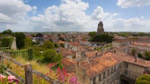Været og temperatur i Saintes (Charente-Maritime) i desember 2025