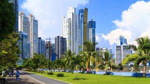 Været og temperatur i Panama City i desember 2025
