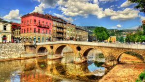 Været og temperatur i Sarajevo i juli 2016