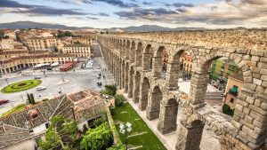 Segovia temperatur, klima og vær gjennom året