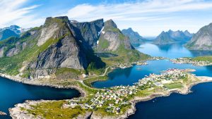 Været og temperatur i Lofoten i juli 2025