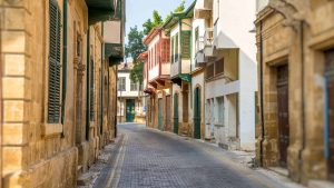 Nicosia temperatur, klima og vær gjennom året