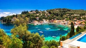 Paxos temperatur, klima og vær gjennom året