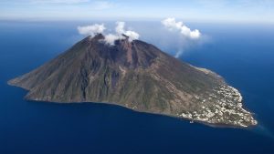 Stromboli temperatur, klima og vær gjennom året