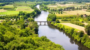 Nouvelle-Aquitaine temperatur, klima og vær gjennom året