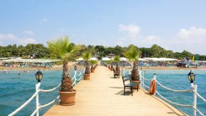 Været og temperatur i Antalya i juni 2025