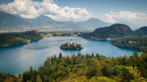 Bled temperatur, klima og vær gjennom året