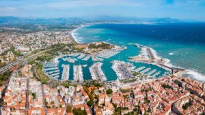 Antibes temperatur, klima og vær gjennom året