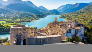 Abruzzo temperatur, klima og vær gjennom året
