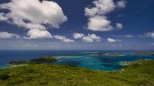 Necker Island temperatur, klima og vær gjennom året