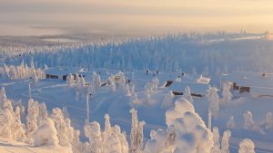Äkäslompolo temperatur, klima og vær gjennom året
