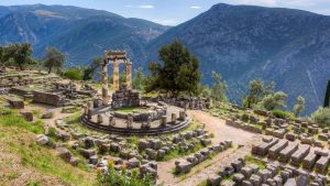 Delphi temperatur, klima og vær gjennom året