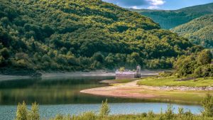 Mavrovo temperatur, klima og vær gjennom året
