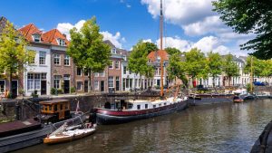 Været og temperatur i 's-Hertogenbosch i mai 2025