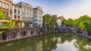 Utrecht temperatur, klima og vær gjennom året
